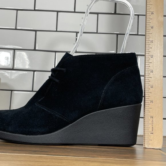 CROCS Leigh Womens 9.5 Shoes Black Suede Dual Comfort Wedge Shootie Ankle Boots - Picture 9 of 14